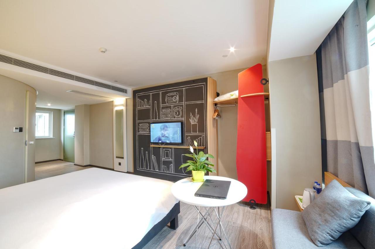 Отель Ibis Chengdu West Jingcui Road Экстерьер фото